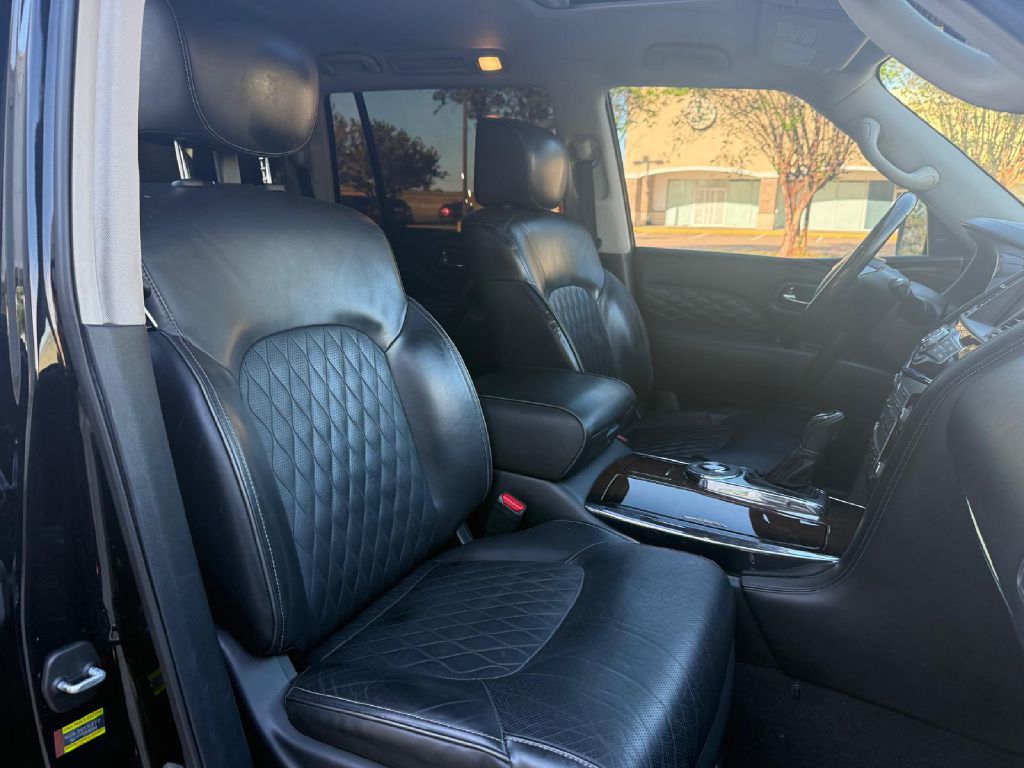 Photo 24 of this INFINITI QX80