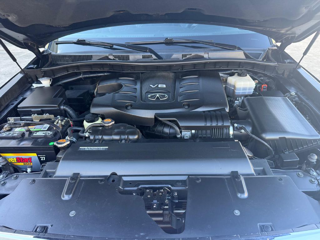 Photo 31 of this INFINITI QX80