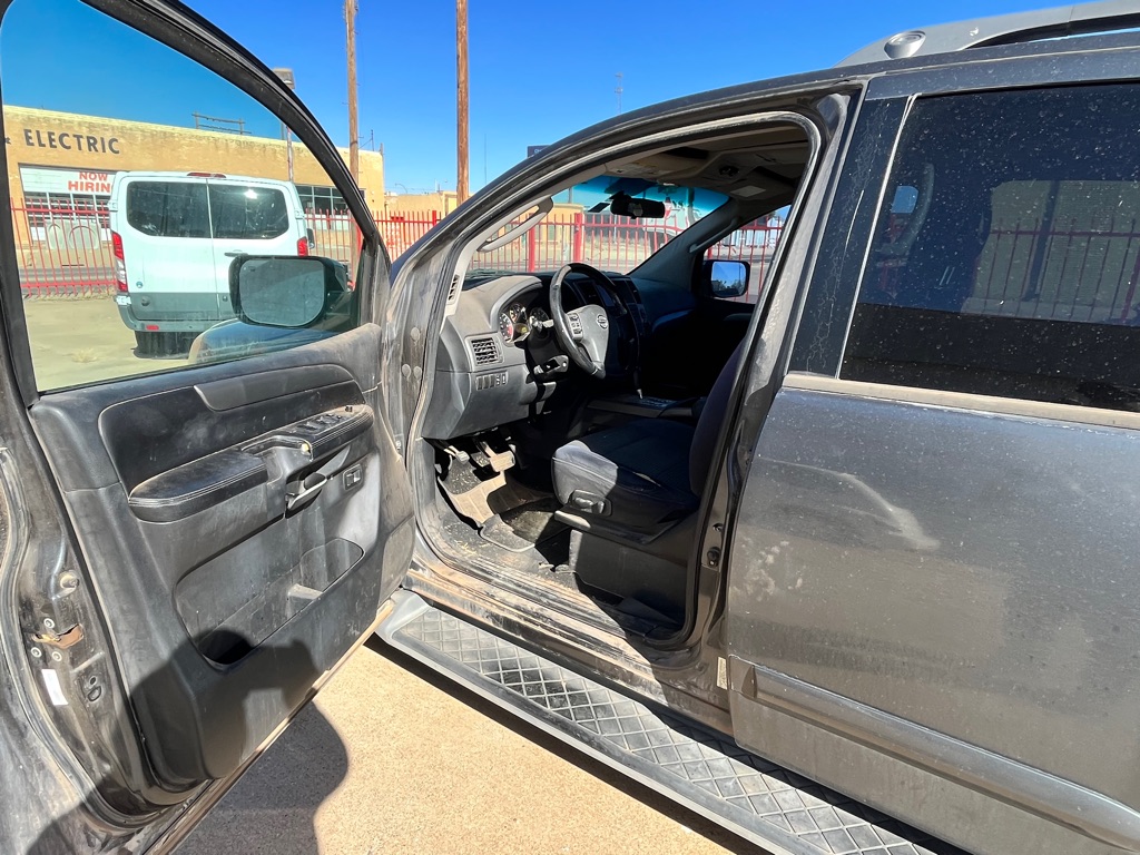 Photo 6 of this NISSAN ARMADA