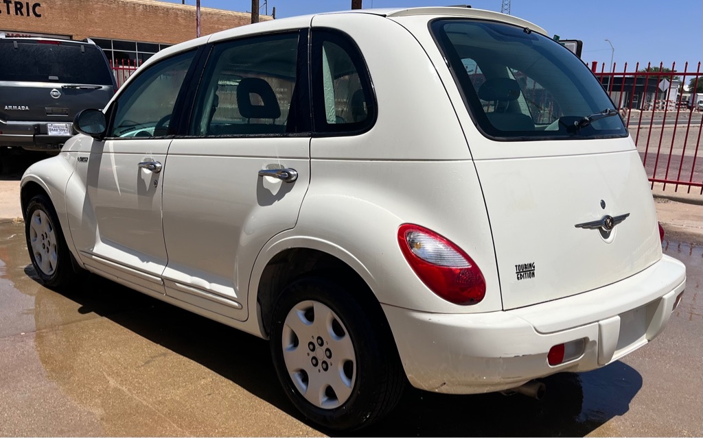 Photo 9 of this CHRYSLER PT CRUISER