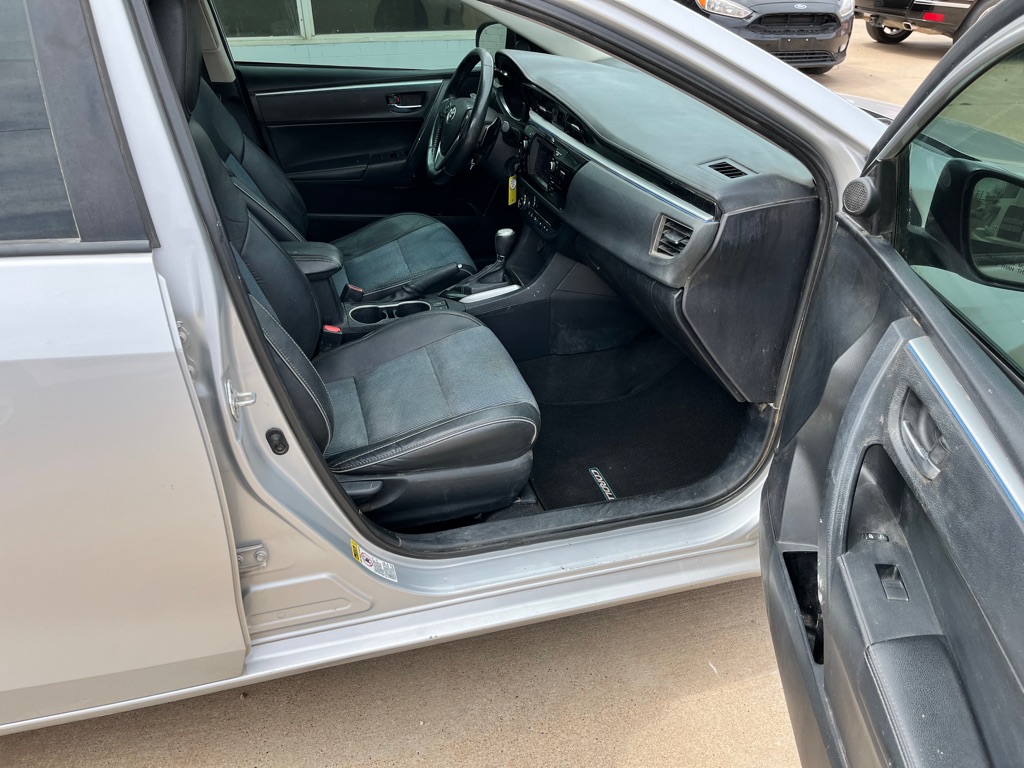 Photo 14 of this TOYOTA COROLLA
