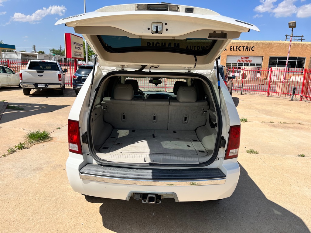 Photo 18 of this JEEP GRAND CHEROKEE