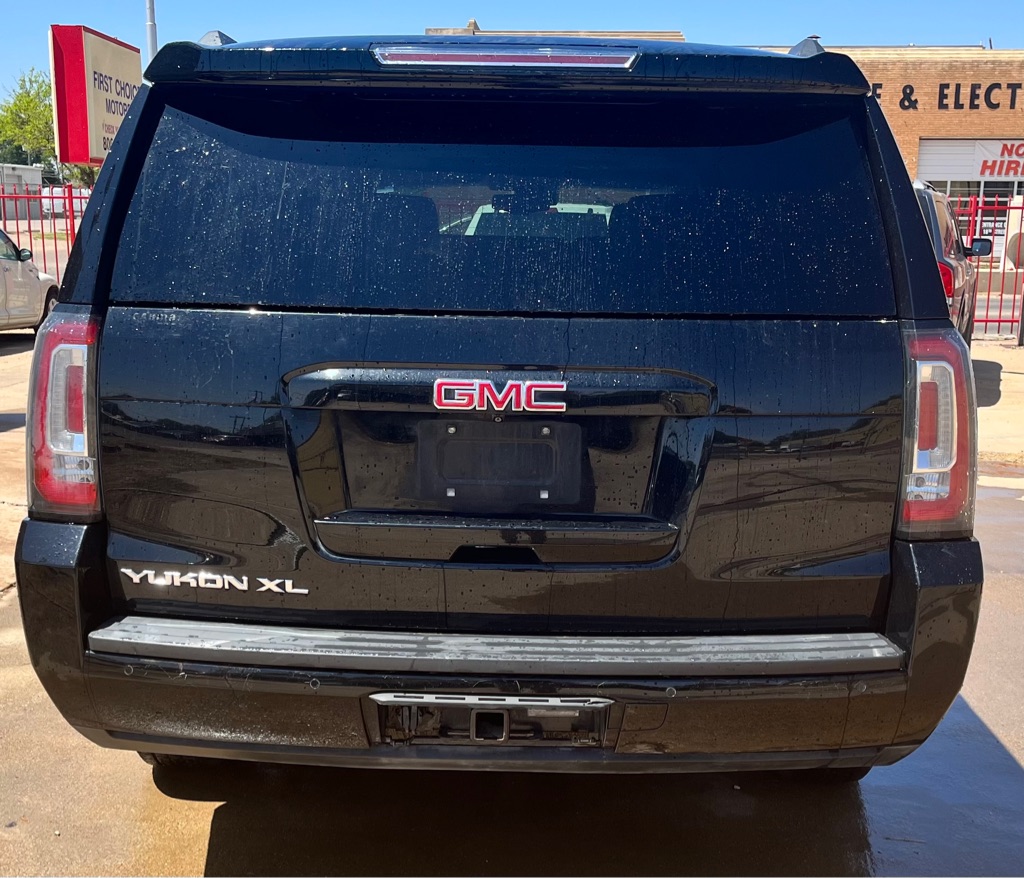 Photo 7 of this GMC YUKON XL