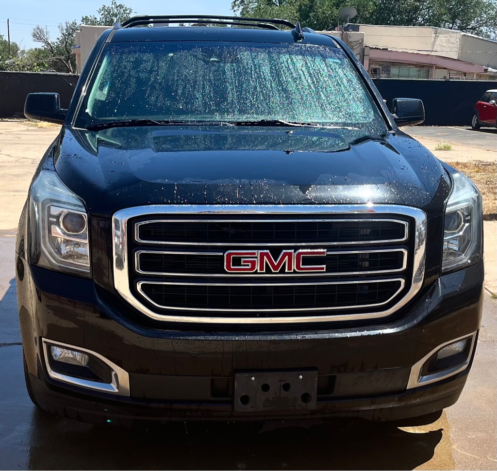 Photo 3 of this GMC YUKON XL