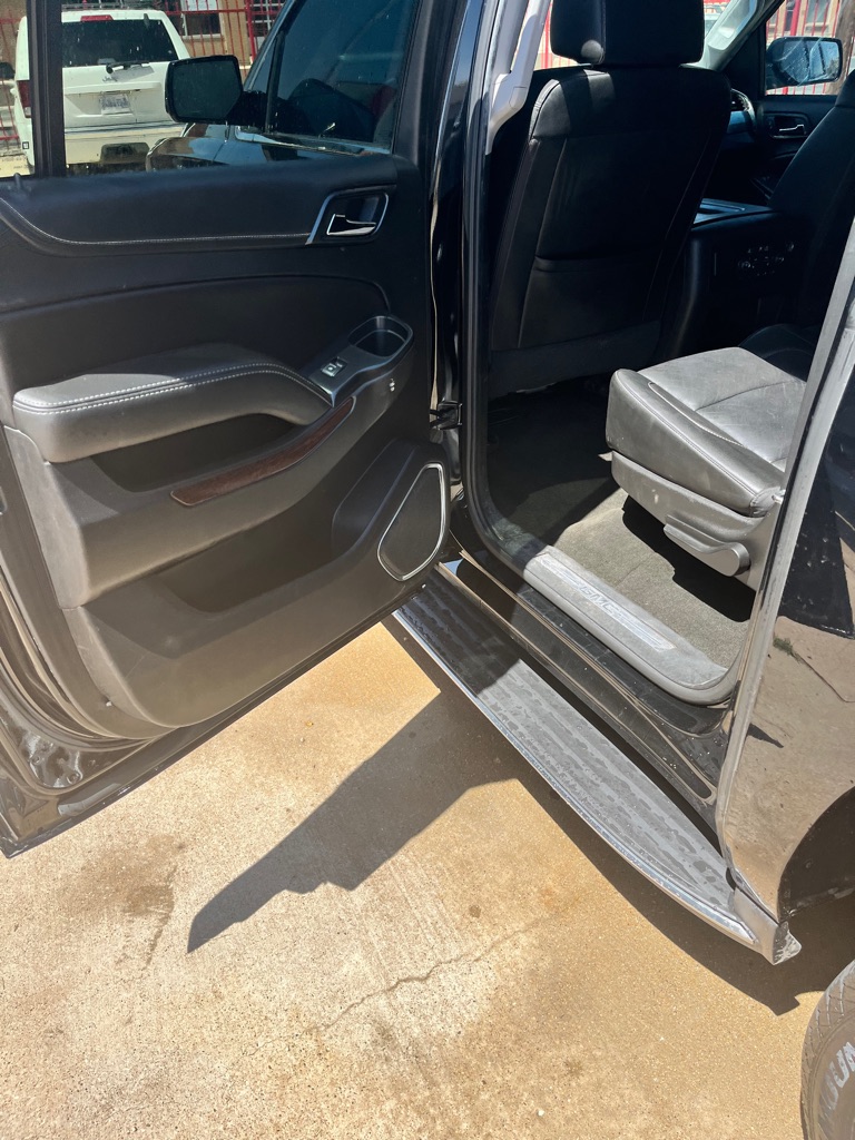 Photo 11 of this GMC YUKON XL