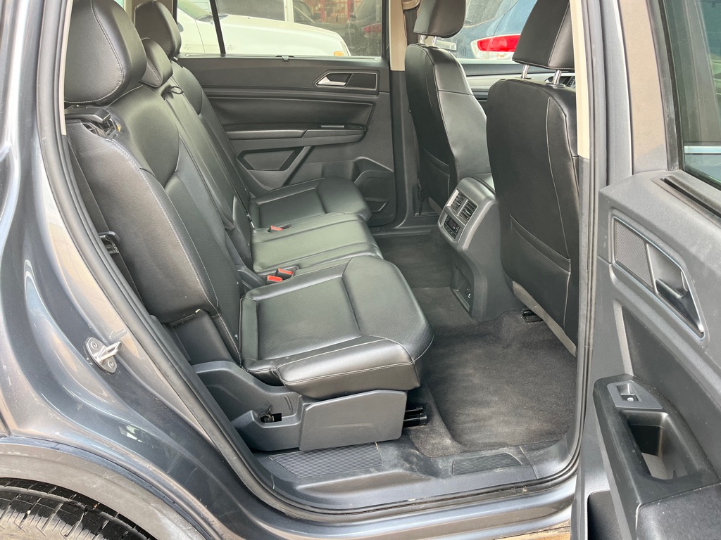 Photo 16 of this VOLKSWAGEN ATLAS