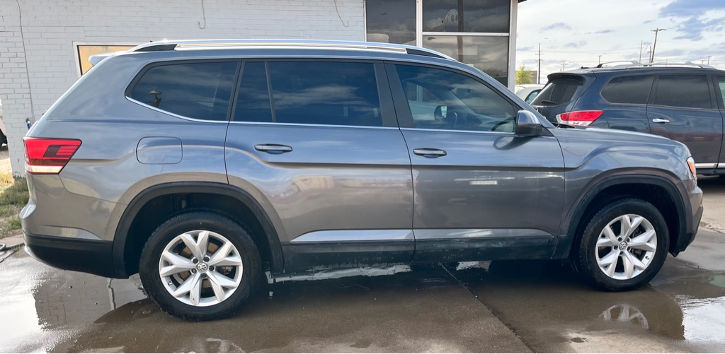 Photo 5 of this VOLKSWAGEN ATLAS