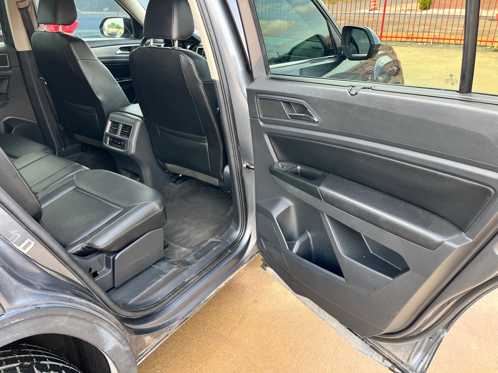 Photo 15 of this VOLKSWAGEN ATLAS