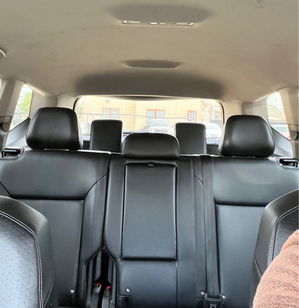 Photo 19 of this VOLKSWAGEN ATLAS