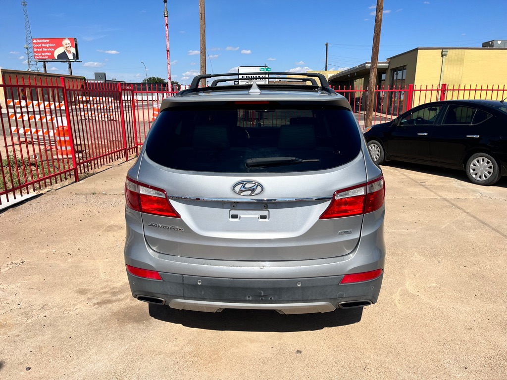 Photo 7 of this HYUNDAI SANTA FE