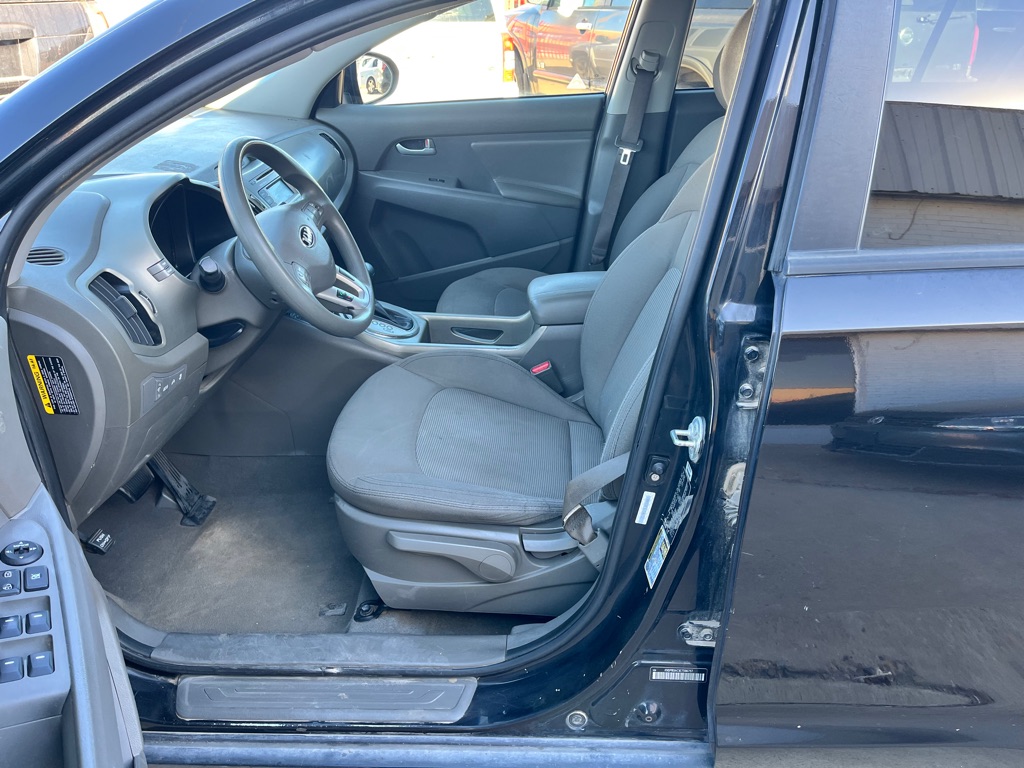 Photo 9 of this KIA SPORTAGE