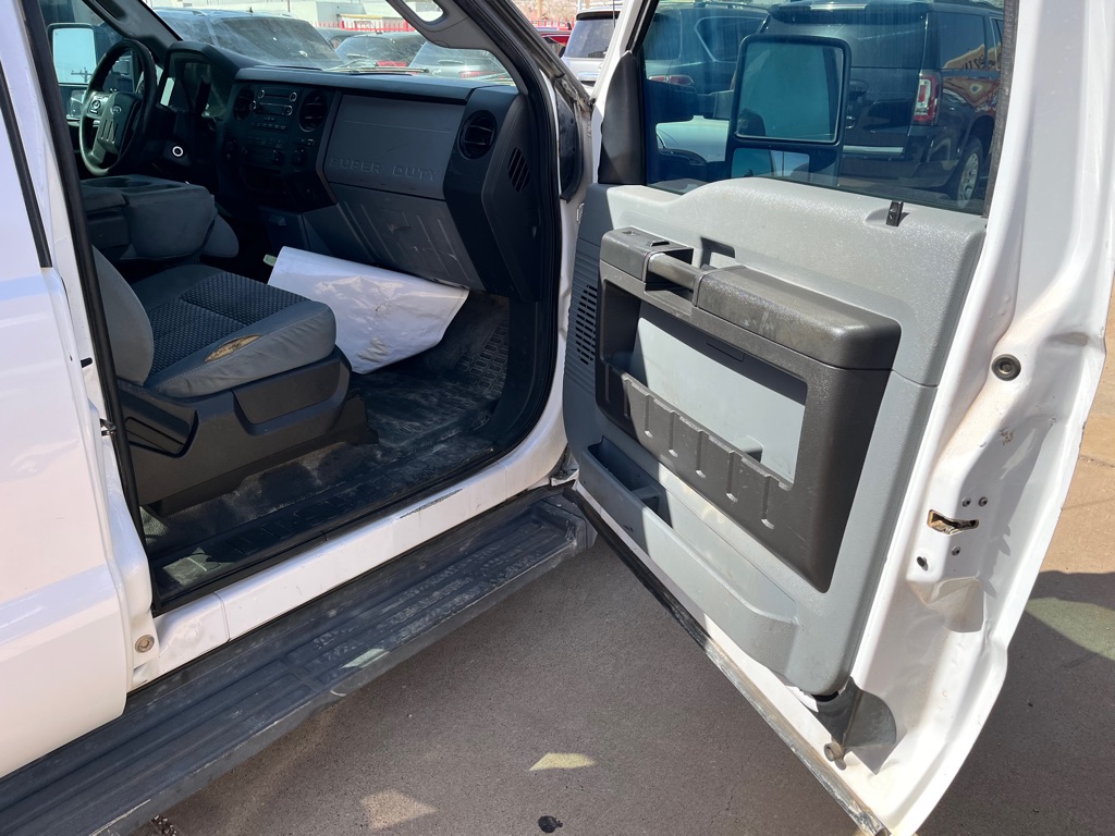 Photo 11 of this FORD F250