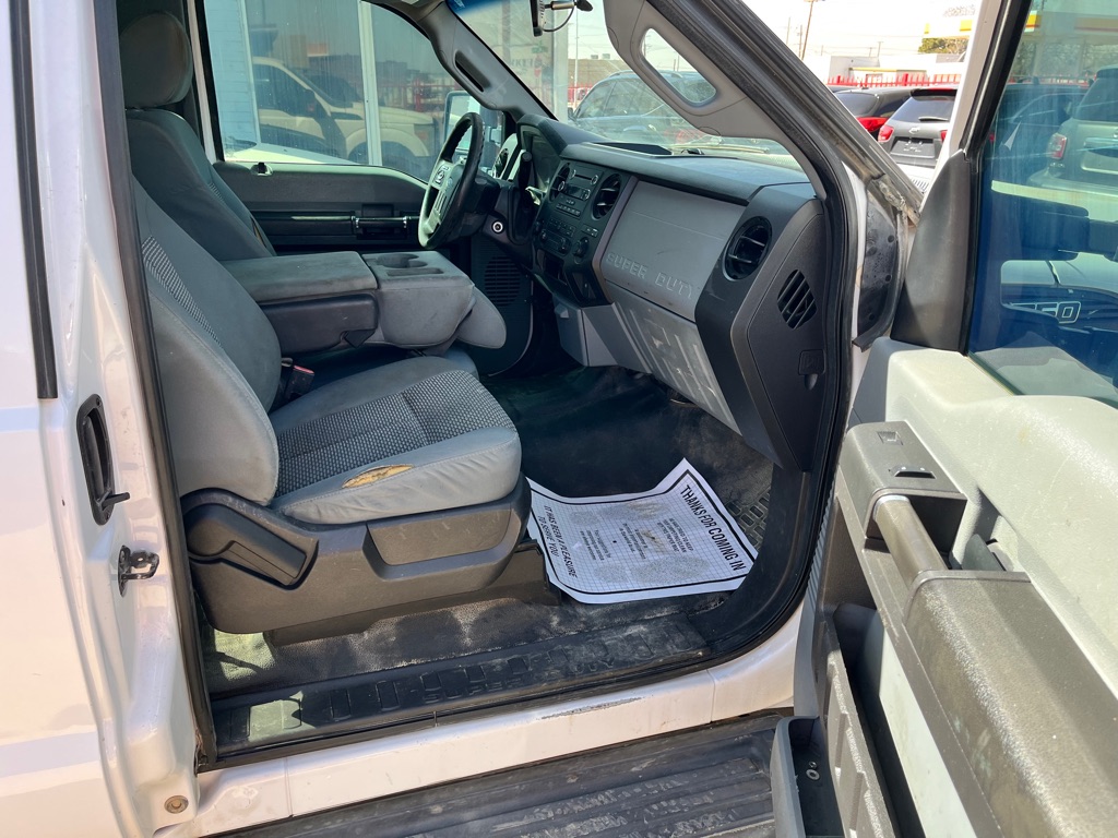 Photo 12 of this FORD F250