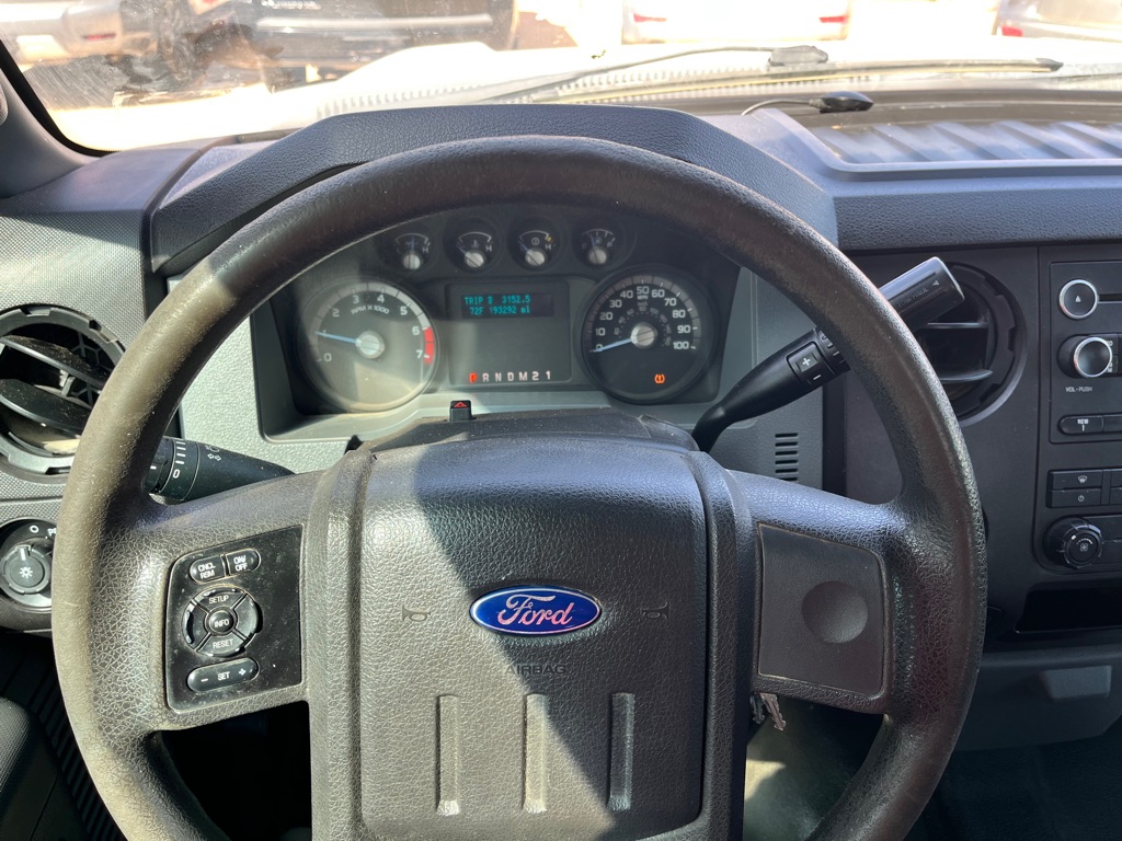 Photo 15 of this FORD F250