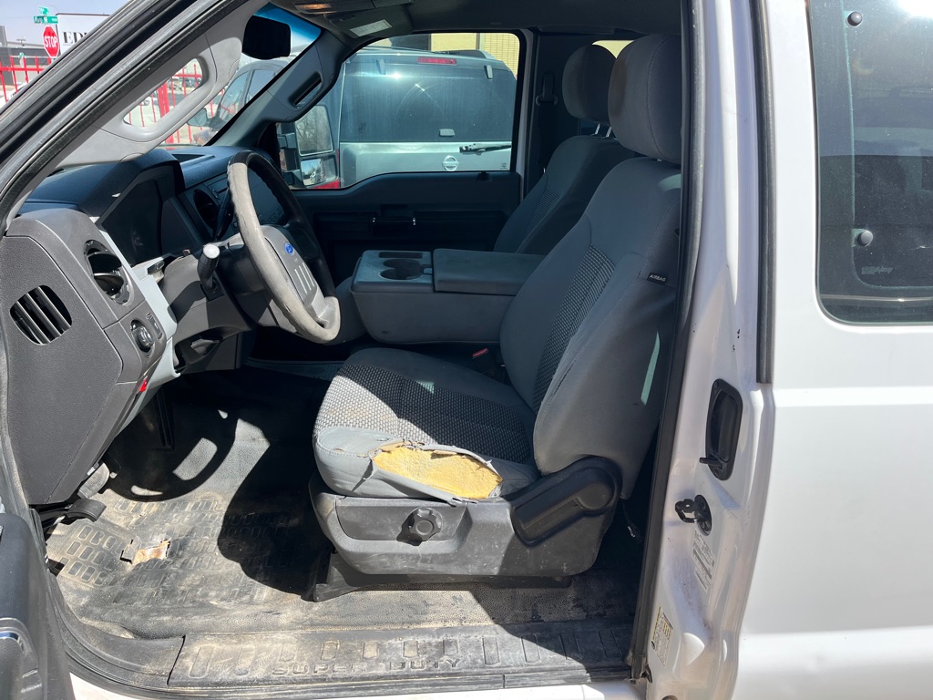Photo 9 of this FORD F250