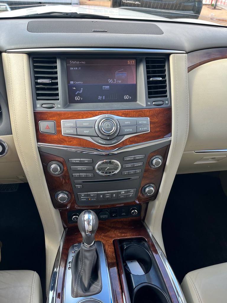 Photo 16 of this INFINITI QX80