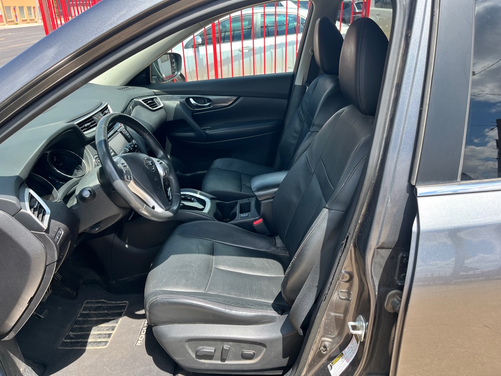 Photo 10 of this NISSAN ROGUE