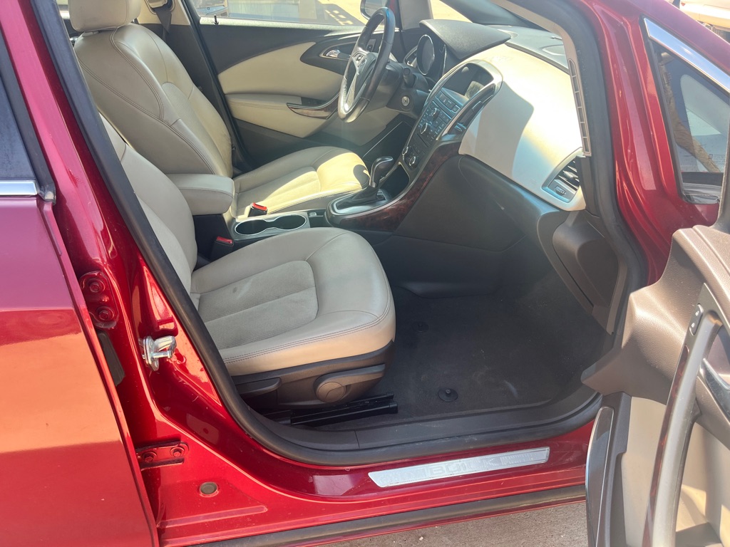 Photo 31 of this BUICK VERANO