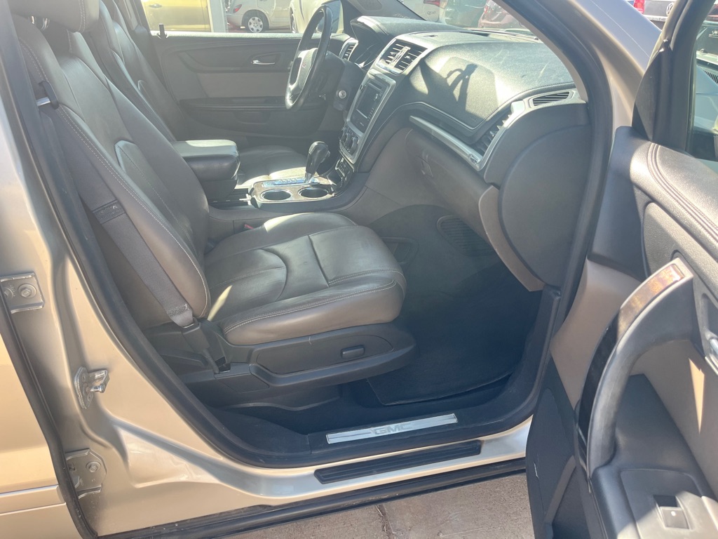 Photo 13 of this GMC ACADIA