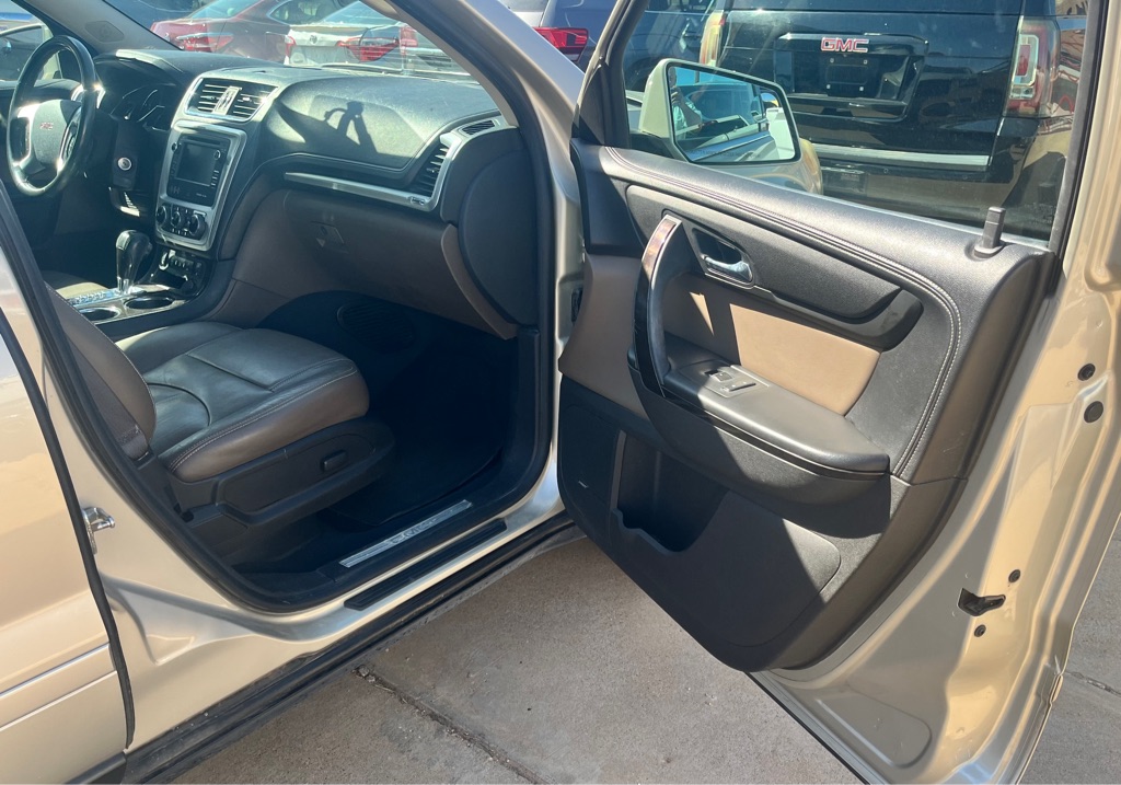 Photo 12 of this GMC ACADIA
