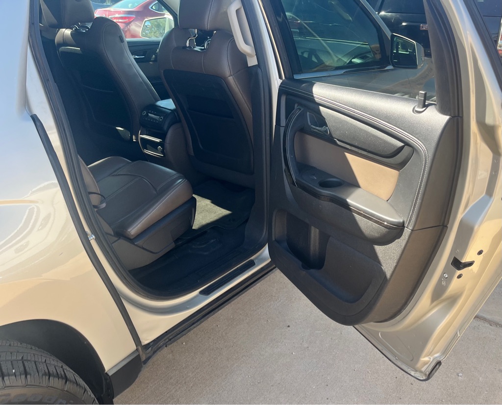 Photo 14 of this GMC ACADIA