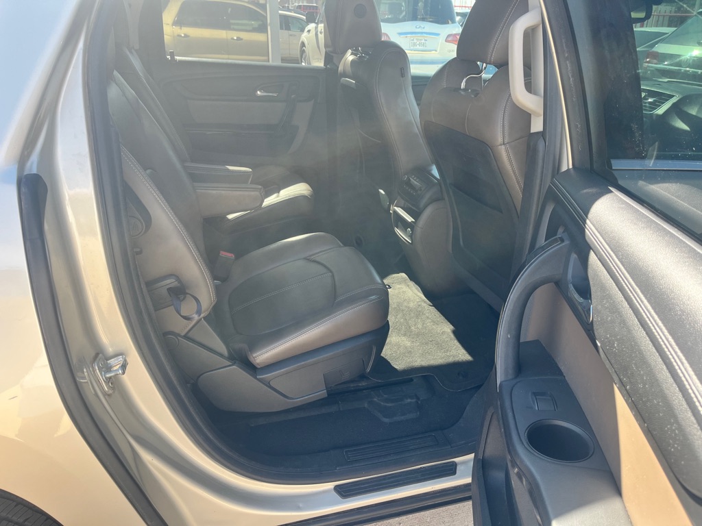 Photo 15 of this GMC ACADIA