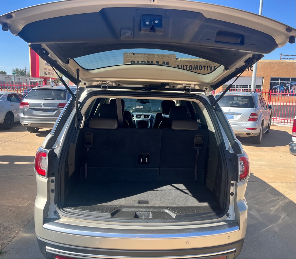 Photo 16 of this GMC ACADIA