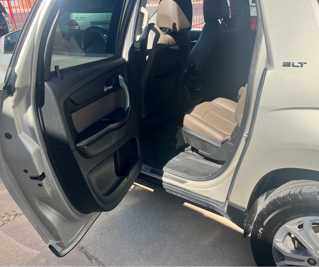 Photo 10 of this GMC ACADIA
