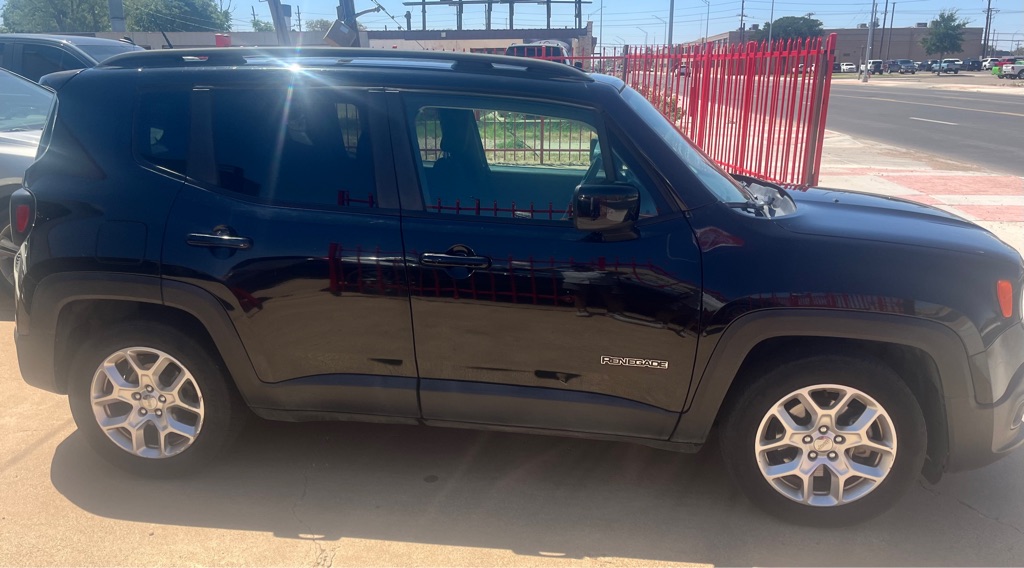Photo 5 of this JEEP RENEGADE