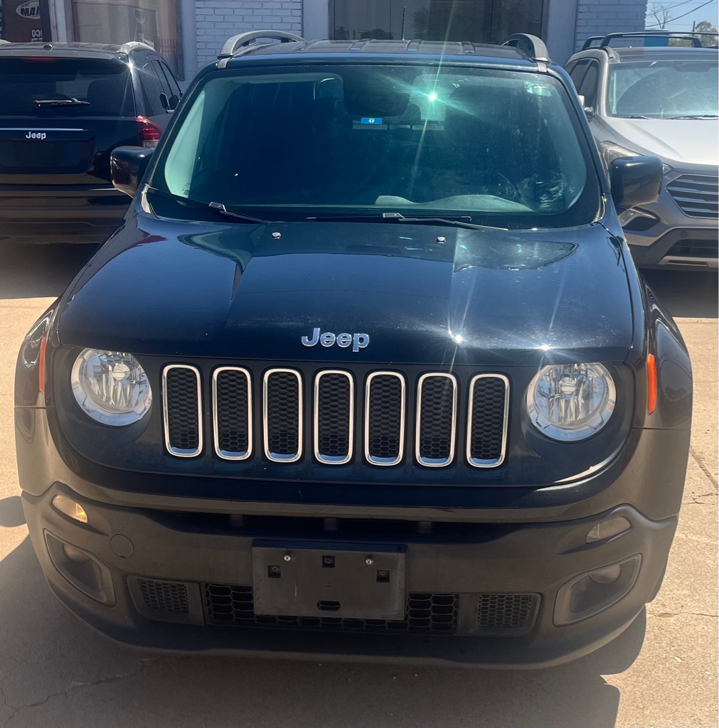 Photo 3 of this JEEP RENEGADE