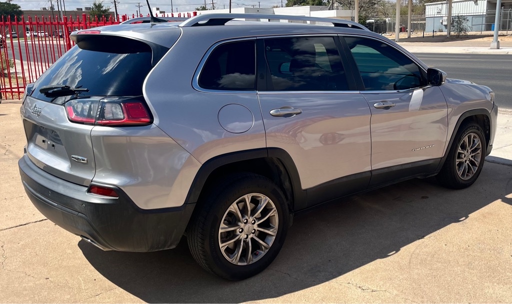 Photo 6 of this JEEP CHEROKEE