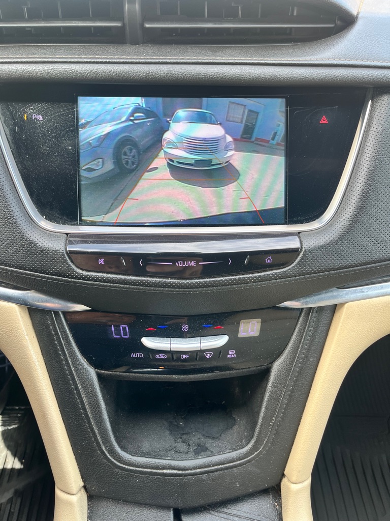 Photo 18 of this CADILLAC XT5