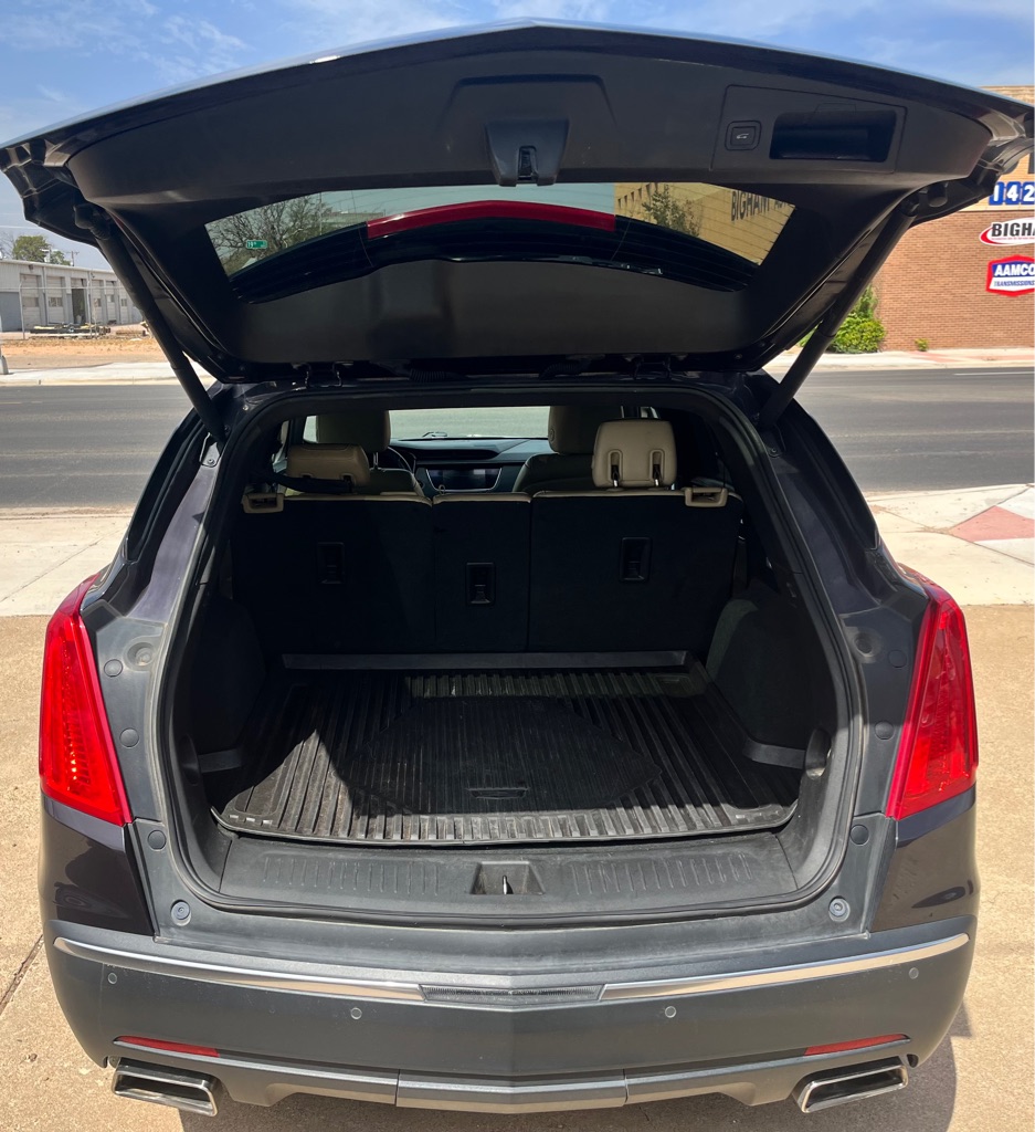 Photo 8 of this CADILLAC XT5