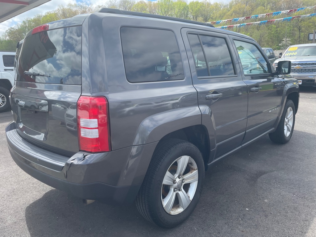 Photo 7 of this JEEP PATRIOT