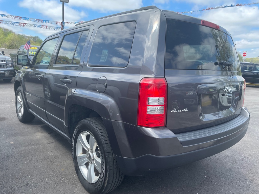 Photo 5 of this JEEP PATRIOT