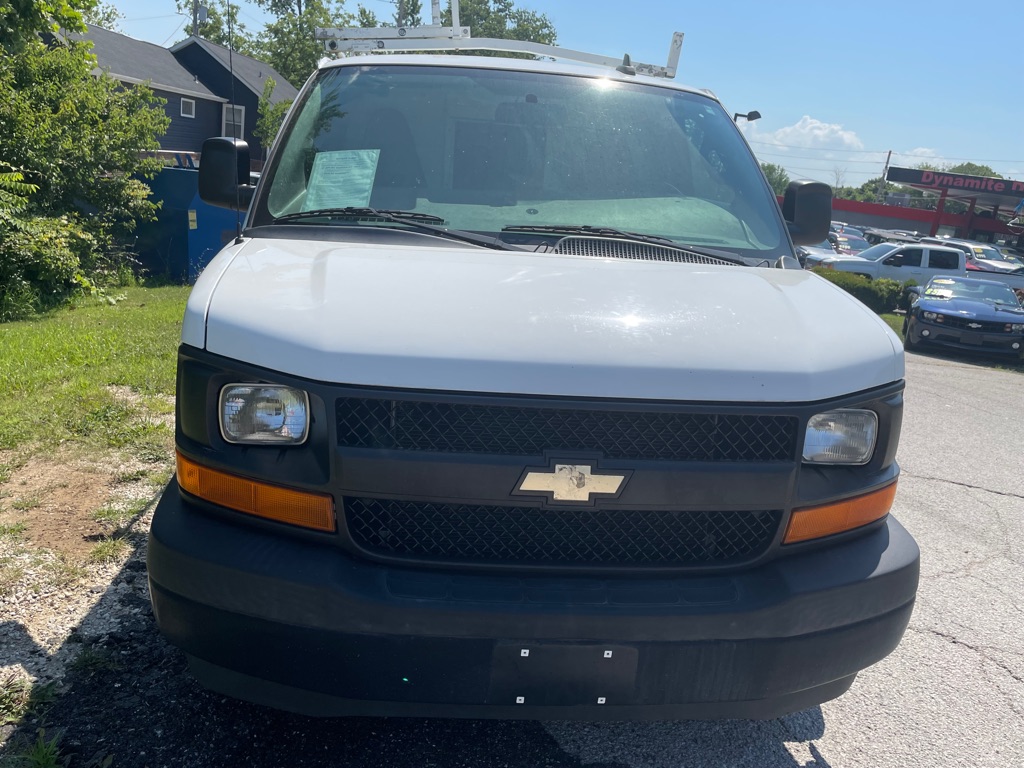 Photo 3 of this CHEVROLET EXPRESS G2500