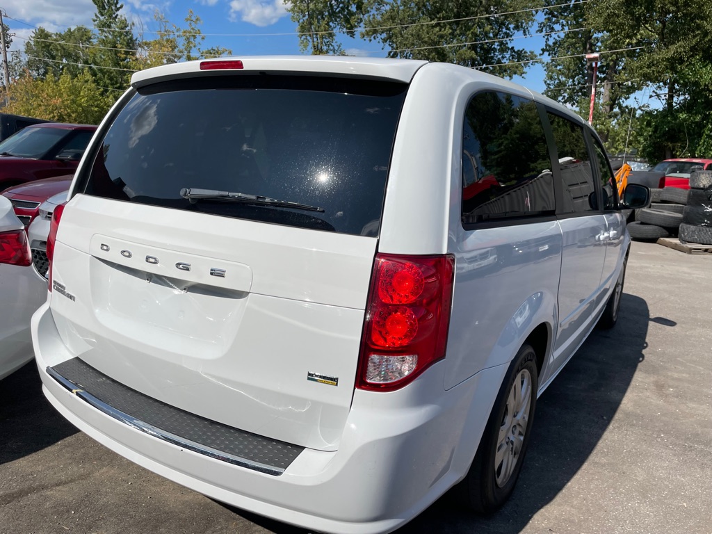 Photo 6 of this DODGE GRAND CARAVAN