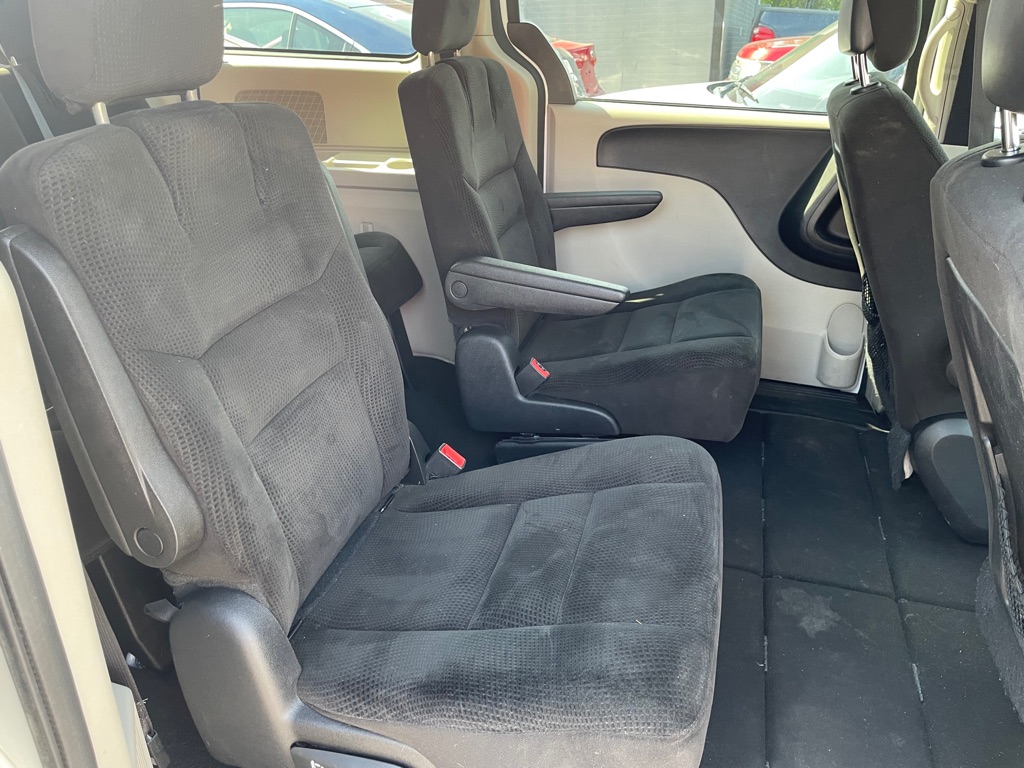 Photo 11 of this DODGE GRAND CARAVAN