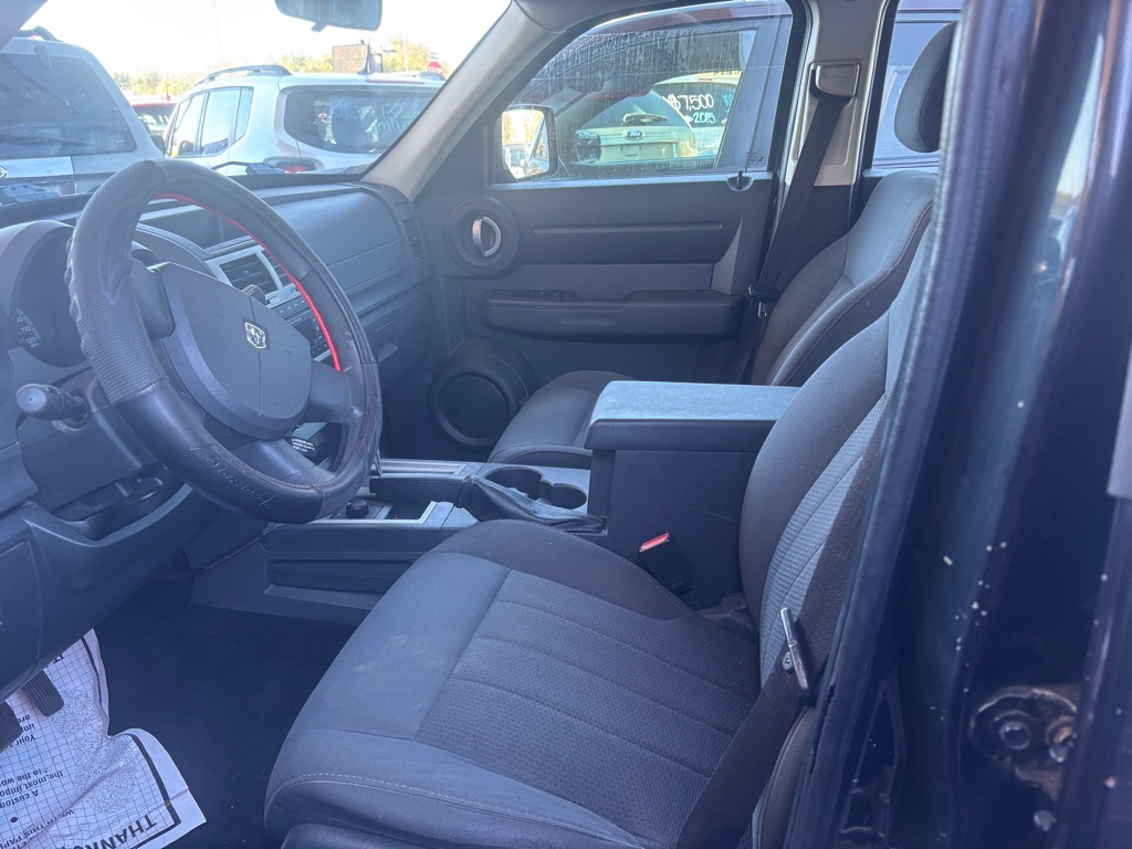 Photo 2 of this DODGE NITRO
