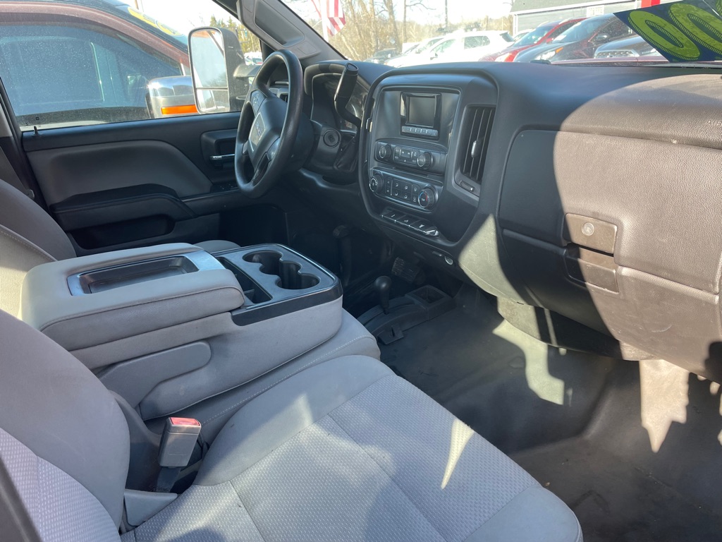 Photo 9 of this GMC SIERRA 3500