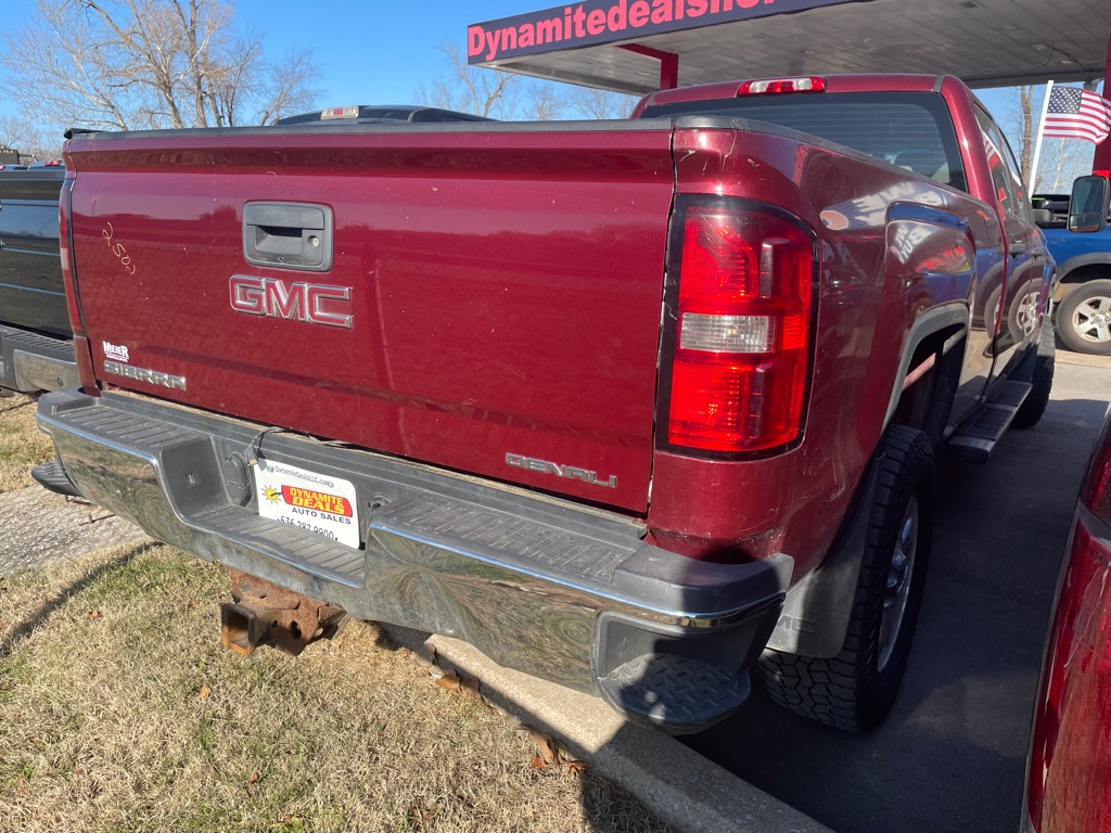 Photo 4 of this GMC SIERRA 3500