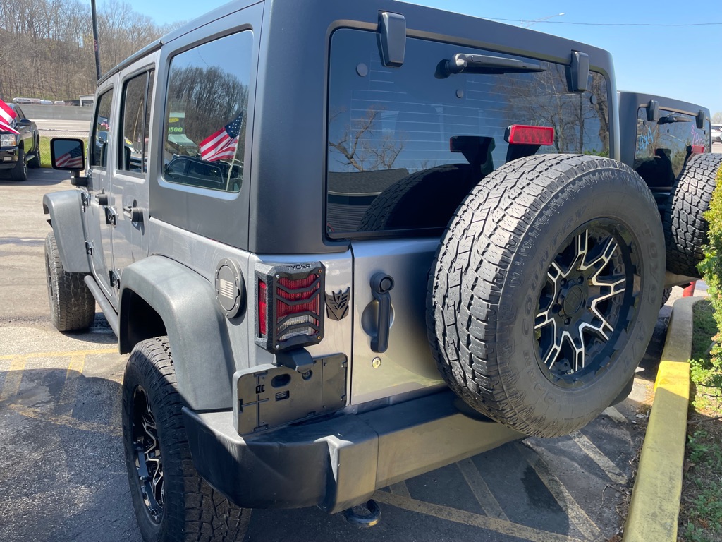 Photo 5 of this JEEP WRANGLER UNLIMI