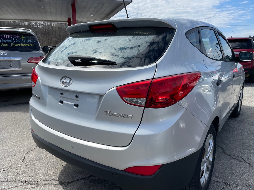 Photo 5 of this HYUNDAI TUCSON