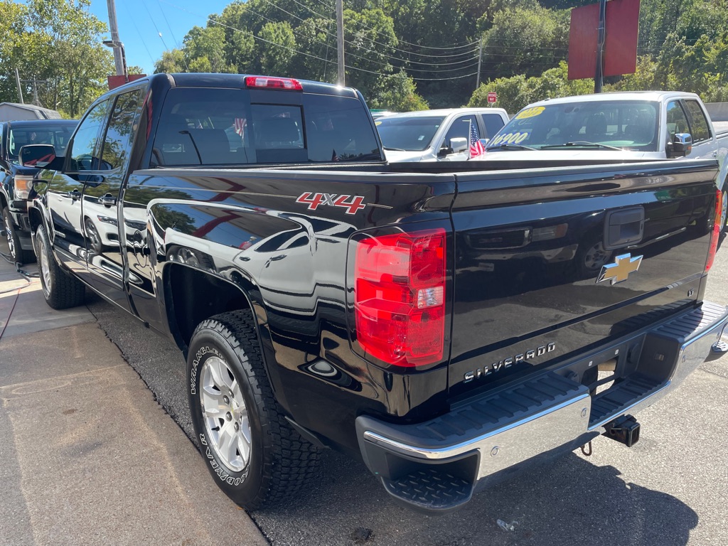 Photo 4 of this CHEVROLET SILVERADO 1500