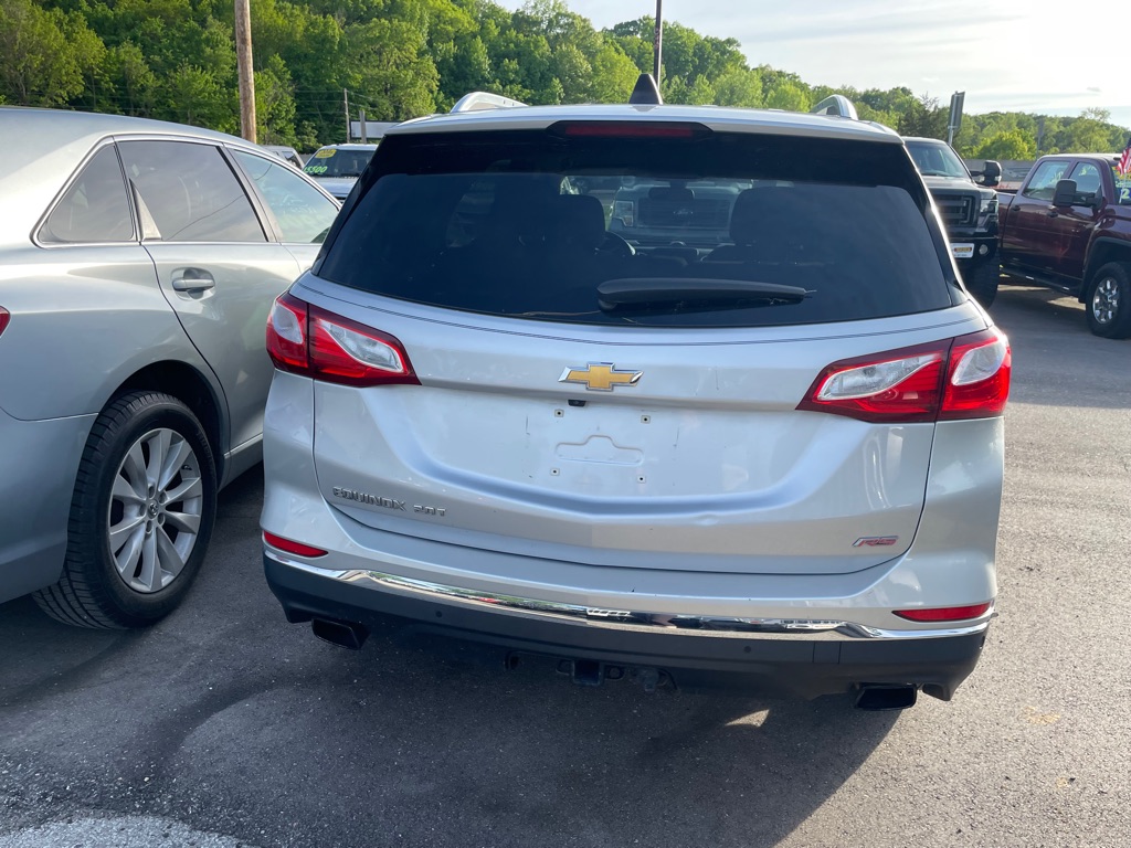 Photo 6 of this CHEVROLET EQUINOX