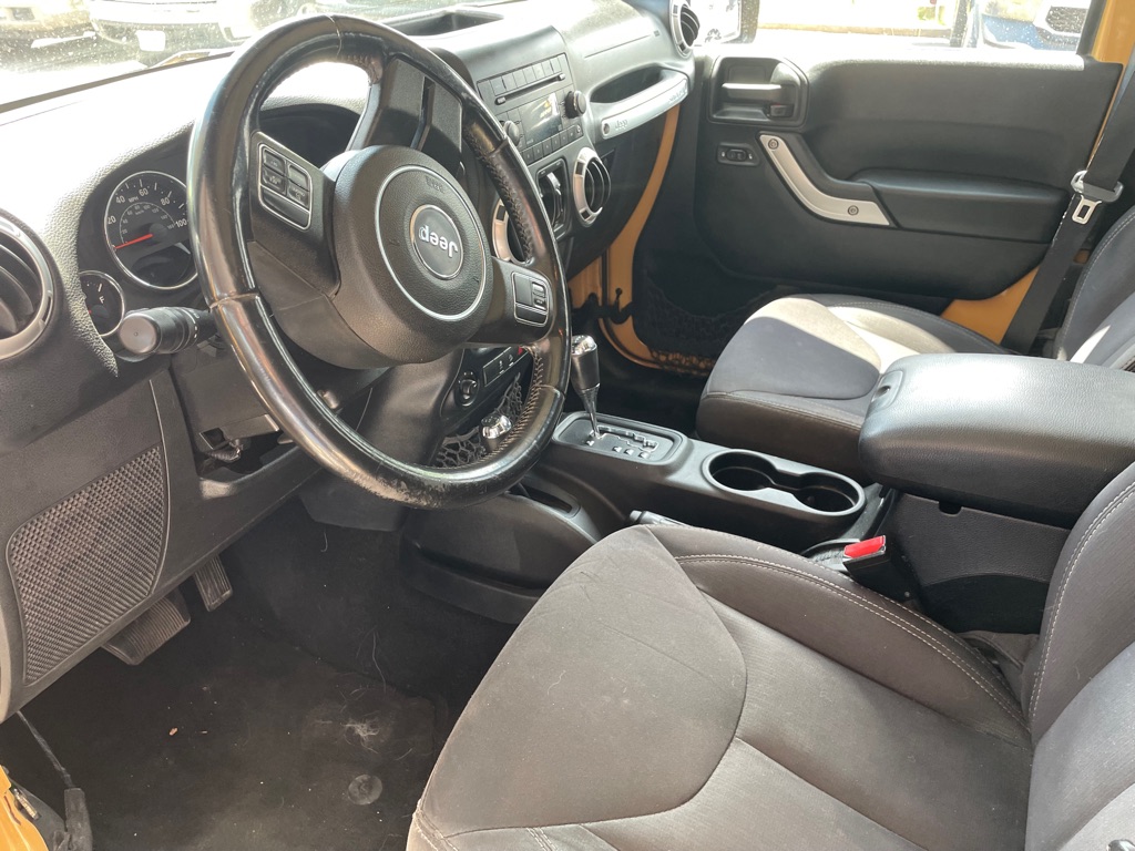 Photo 8 of this JEEP WRANGLER UNLIMI