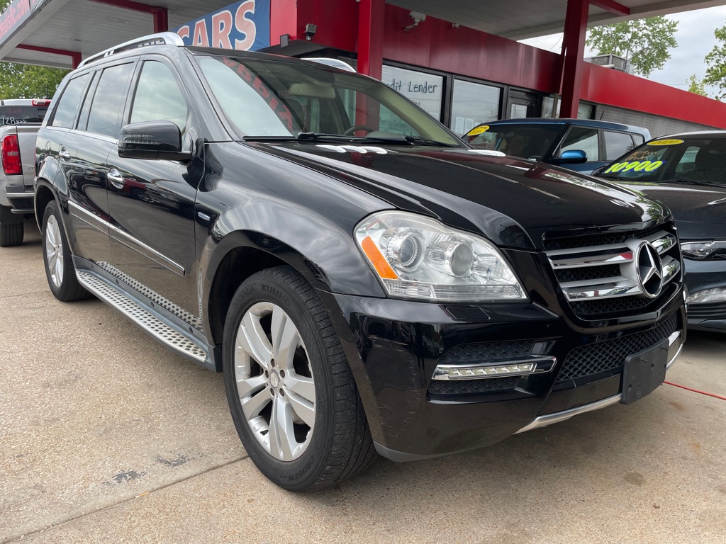 Photo 2 of this MERCEDES-BENZ GL