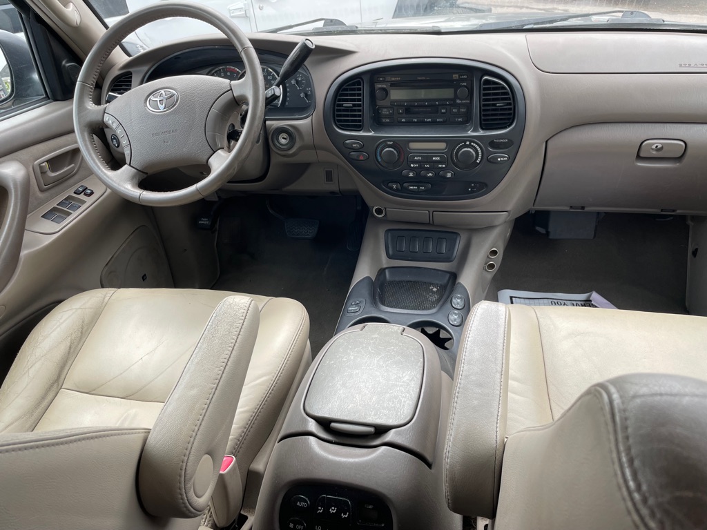 Photo 7 of this TOYOTA SEQUOIA