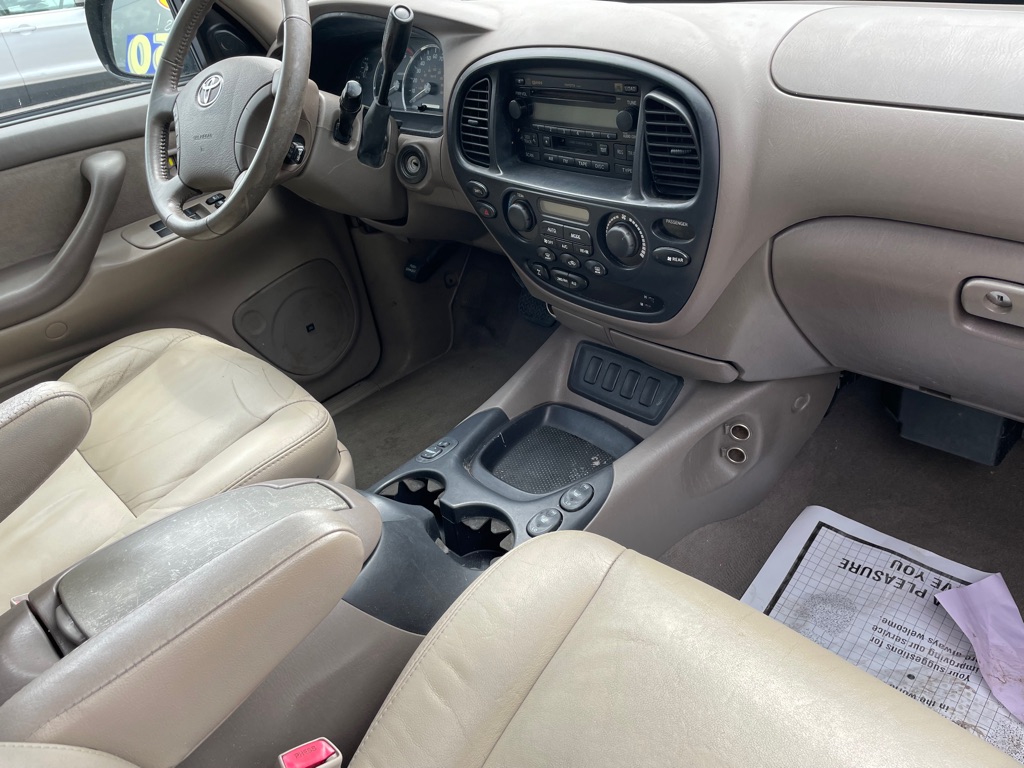 Photo 8 of this TOYOTA SEQUOIA