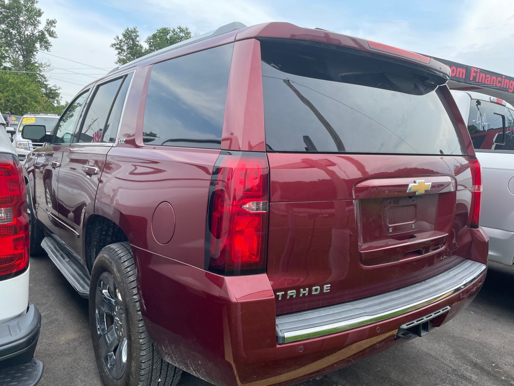 Photo 6 of this CHEVROLET TAHOE